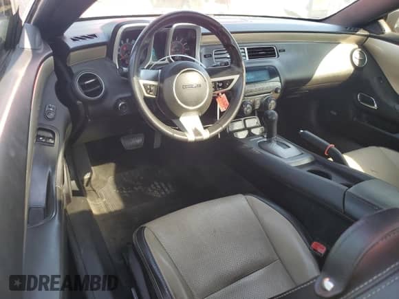 2010 Chevrolet Camaro 2LT with VIN 2G1FC1EV0A9178129, listed as a Copart auction lot 84240805 with 173,731 mi miles and Salvage title. Bid and sale history available at DreamBid. Image 8.