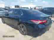 2019 Toyota Camry SE z VIN 4T1B11HK5KU709158, wystawiony jako IAAI lot #43355088 z przebiegiem 108 413 mil mil oraz . Historia ofert i sprzedaży dostępna na DreamBid. Obrazek 3.