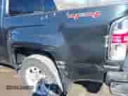 2017 Chevrolet Colorado 4WD LT с VIN 1GCGTCEN7H1296779, выставлен на аукционе IAAI как лот 41688942 с пробегом 173 682 миль миль и . История ставок и продаж доступна на DreamBid. Изображение 21.