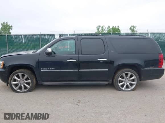 2013 Chevrolet Suburban LTZ с VIN 1GNSKKE72DR121982, выставлен на аукционе IAAI как лот 42430803 с пробегом 184 444 миль миль и . История ставок и продаж доступна на DreamBid. Изображение 14.