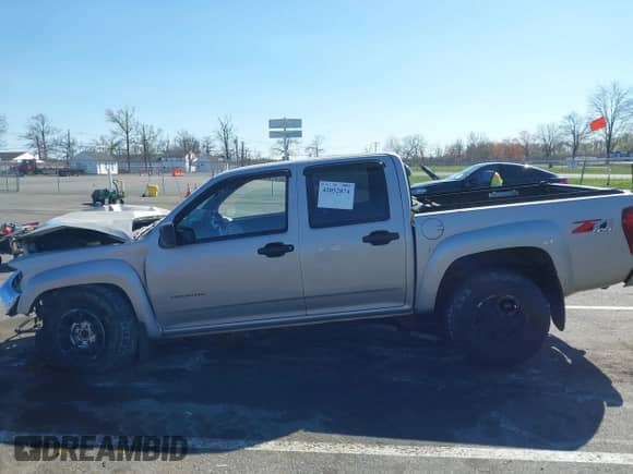 2004 Chevrolet Colorado 1SB LS Z85 с VIN 1GCDT136348198952, выставлен на аукционе IAAI как лот 42052874 с пробегом 159 935 миль миль и . История ставок и продаж доступна на DreamBid. Изображение 14.