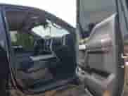 2018 Ford F-150 XL z VIN 1FTEW1EG5JFA21389, wystawiony jako IAAI lot #42876412 z przebiegiem 247 791 mil mil oraz . Historia ofert i sprzedaży dostępna na DreamBid. Obrazek 19.