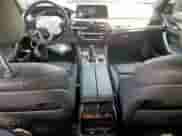 2019 BMW 5 Series 540i xDrive z VIN WBAJE7C5XKWW22818, wystawiony jako Copart lot #66738655 z przebiegiem Nie podano mil oraz Szkoda całkowita • Salvage title. Historia ofert i sprzedaży dostępna na DreamBid. Obrazek 8.