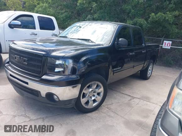 2009 GMC Sierra 1500 SL с VIN 3GTEC13C99G266943, выставлен на аукционе IAAI как лот 42833370 с пробегом 178 573 миль миль и . История ставок и продаж доступна на DreamBid. Изображение 17.