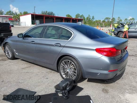 2019 BMW 5 Series 530i with VIN WBAJA5C50KBX87929, listed as a IAAI auction lot 42546731 with 50,129 mi miles and . Bid and sale history available at DreamBid. Image 3.