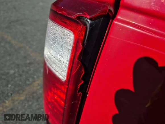 2015 Ford F-250 XLT with VIN 1FT7W2B67FEC99721, listed as a IAAI auction lot 43598692 with 68,940 mi miles and . Bid and sale history available at DreamBid. Image 24.