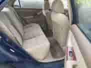 2003 Toyota Corolla LE z VIN 1NXBR32E43Z099701, wystawiony jako IAAI lot #43503671 z przebiegiem 199 321 mil mil oraz . Historia ofert i sprzedaży dostępna na DreamBid. Obrazek 8.