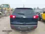 2010 Chevrolet Traverse LS z VIN 1GNLVEED1AS104551, wystawiony jako IAAI lot #42656402 z przebiegiem 196 118 mil mil oraz . Historia ofert i sprzedaży dostępna na DreamBid. Obrazek 6.