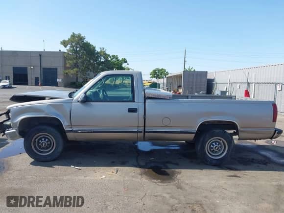 2000 Chevrolet Silverado 2500 с VIN 1GCGC24RXYR197177, выставлен на аукционе IAAI как лот 42565705 с пробегом 161 220 миль миль и . История ставок и продаж доступна на DreamBid. Изображение 14.