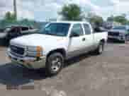 2003 GMC Sierra 1500 SLE с VIN 2GTEK19TX31166361, выставлен на аукционе IAAI как лот 42567055 с пробегом 150 985 миль миль и . История ставок и продаж доступна на DreamBid. Изображение 2.