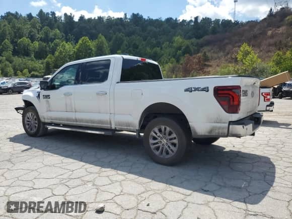 2024 Ford F-150 Lariat с VIN 1FTFW5L56RFB66594, выставлен на аукционе Copart как лот 69544925 с пробегом 21 982 миль миль и Списание • Salvage title. История ставок и продаж доступна на DreamBid. Изображение 2.