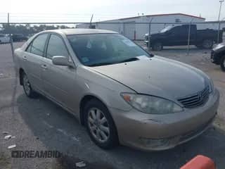 2005 Toyota Camry STD с VIN 4T1BE32K65U576603, выставлен на аукционе IAAI как лот 42740042 с пробегом 213 604 миль миль и . История ставок и продаж доступна на DreamBid. Изображение 1.