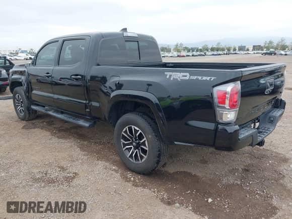 2020 Toyota Tacoma SR5 z VIN 3TMBZ5DN8LM023920, wystawiony jako IAAI lot #42015118 z przebiegiem 46 137 mil mil oraz . Historia ofert i sprzedaży dostępna na DreamBid. Obrazek 3.