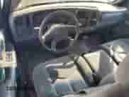 2005 Chevrolet Silverado 1500 Work Truck z VIN 1GCEC19V55Z327255, wystawiony jako Copart lot #71475115 z przebiegiem 211 799 mil mil oraz Szkoda całkowita • Salvage title. Historia ofert i sprzedaży dostępna na DreamBid. Obrazek 8.