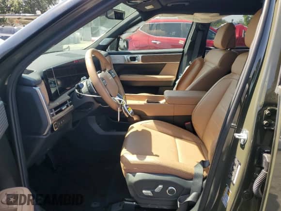 2025 Hyundai Santa Fe Limited z VIN 5NMP44GL6SH105235, wystawiony jako Copart lot #61715575 z przebiegiem 3 718 mil mil oraz Szkoda całkowita • Salvage title. Historia ofert i sprzedaży dostępna na DreamBid. Obrazek 7.