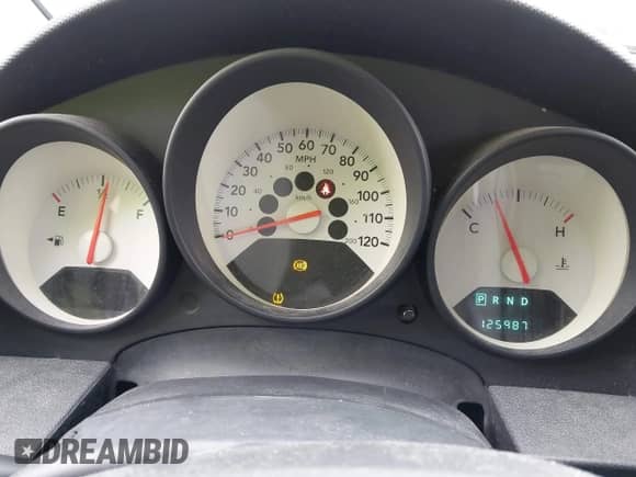 2008 Dodge Caliber SE with VIN 1B3HB28B28D625598, listed as a IAAI auction lot 42449035 with 125,987 mi miles and . Bid and sale history available at DreamBid. Image 7.