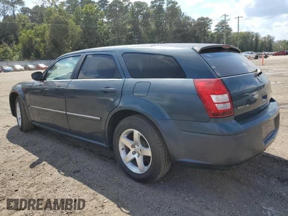 2008 Dodge Magnum SXT with VIN 2D4FV37V28H144335, listed as a Copart auction lot 84794075 with 176,933 mi miles and Clean title. Bid and sale history available at DreamBid. Image 2.