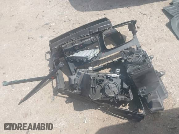 2016 BMW X3 sDrive28i z VIN 5UXWZ7C58G0R32245, wystawiony jako IAAI lot #42389387 z przebiegiem 137 762 mil mil oraz . Historia ofert i sprzedaży dostępna na DreamBid. Obrazek 12.