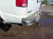 2002 Chevrolet S-10 LS z VIN 1GCDT13WX2K118031, wystawiony jako IAAI lot #43541734 z przebiegiem 171 908 mil mil oraz . Historia ofert i sprzedaży dostępna na DreamBid. Obrazek 6.