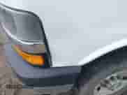 2018 Chevrolet Express Passenger LT с VIN 1GAZGPFG0J1329933, выставлен на аукционе IAAI как лот 42116300 с пробегом 114 269 миль миль и . История ставок и продаж доступна на DreamBid. Изображение 17.