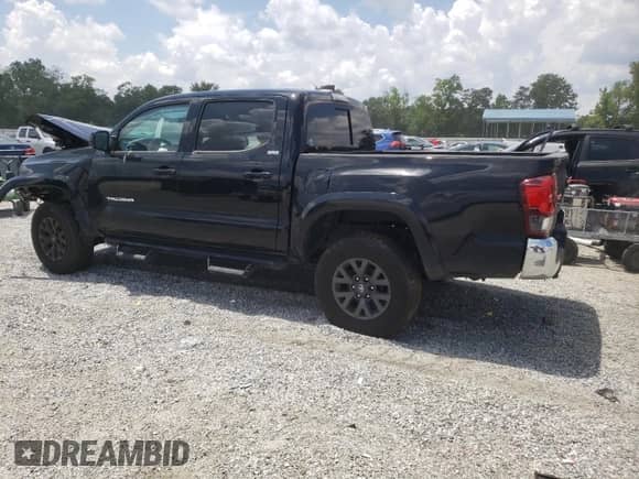 2023 Toyota Tacoma SR5 z VIN 3TMAZ5CN9PM213146, wystawiony jako Copart lot #64479895 z przebiegiem 28 057 mil mil oraz Szkoda całkowita • Salvage title. Historia ofert i sprzedaży dostępna na DreamBid. Obrazek 2.