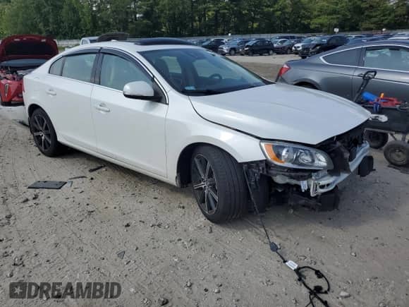 2017 Volvo S60 Inscription с VIN LYV402TKXHB145250, выставлен на аукционе Copart как лот 60962435 с пробегом 82 182 миль миль и Списание • Salvage title. История ставок и продаж доступна на DreamBid. Изображение 4.