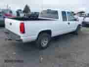 1995 GMC Sierra 1500 z VIN 2GTEC19K7S1593550, wystawiony jako IAAI lot #41929126 z przebiegiem 255 453 mil mil oraz . Historia ofert i sprzedaży dostępna na DreamBid. Obrazek 4.
