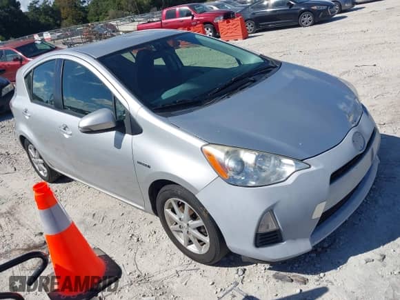 2012 Toyota Prius One z VIN JTDKDTB37C1519504, wystawiony jako IAAI lot #43394658 z przebiegiem Nie podano mil oraz . Historia ofert i sprzedaży dostępna na DreamBid. Obrazek 1.
