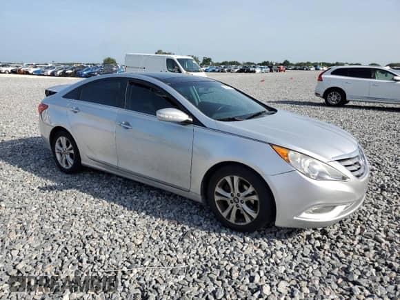 2013 Hyundai Sonata Limited with VIN 5NPEC4AC1DH604078, listed as a Copart auction lot 60066135 with 171,116 mi miles and Salvage title. Bid and sale history available at DreamBid. Image 4.