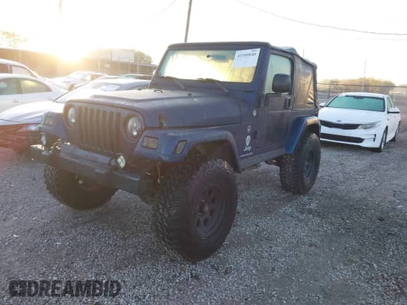 2005 Jeep Wrangler X with VIN 1J4FA39S95P374547, listed as a IAAI auction lot 43500040 with 190,023 mi miles and . Bid and sale history available at DreamBid. Image 20.
