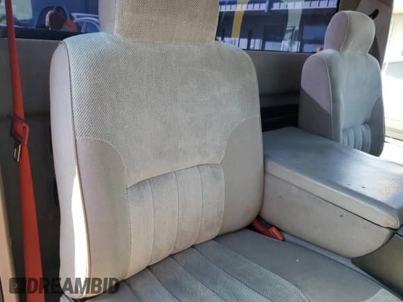 1995 Dodge 1500 с VIN 1B7HF16Z5SS175865, выставлен на аукционе Copart как лот 42974275 с пробегом 132 924 миль миль и Списание • Salvage title. История ставок и продаж доступна на DreamBid. Изображение 11.