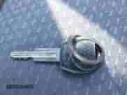 2008 Chevrolet Aveo LS с VIN KL1TD66618B067312, выставлен на аукционе IAAI как лот 43040899 с пробегом Не указан миль и . История ставок и продаж доступна на DreamBid. Изображение 11.