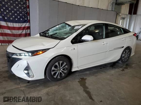 2020 Toyota Prius LE with VIN JTDKARFP2L3159619, listed as a Copart auction lot 68156685 with 107,295 mi miles and Salvage title. Bid and sale history available at DreamBid. Image 1.