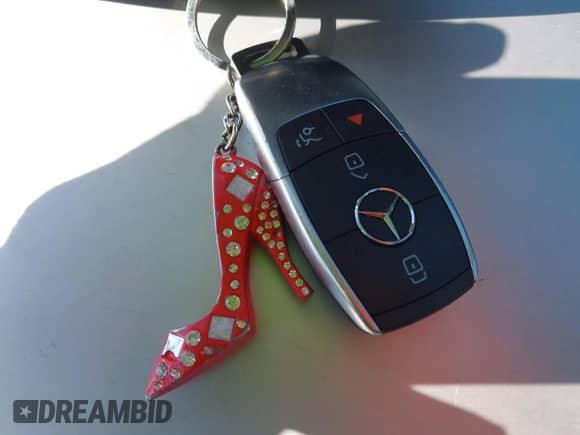 2019 Mercedes-Benz C 300 с VIN 55SWF8DB6KU287656, выставлен на аукционе IAAI как лот 42754004 с пробегом 66 579 миль миль и . История ставок и продаж доступна на DreamBid. Изображение 11.