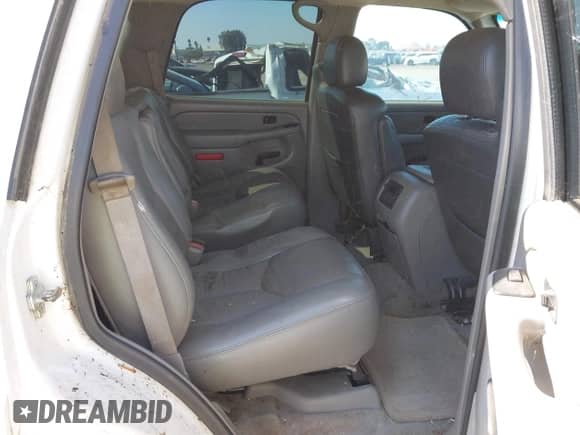 2006 Chevrolet Tahoe LS с VIN 1GNEC13Z86R153282, выставлен на аукционе IAAI как лот 43402081 с пробегом 204 486 миль миль и . История ставок и продаж доступна на DreamBid. Изображение 8.
