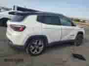 2018 Jeep Compass Limited z VIN 3C4NJDCB3JT115137, wystawiony jako Copart lot #68334465 z przebiegiem 70 768 mil mil oraz Szkoda całkowita • Salvage title. Historia ofert i sprzedaży dostępna na DreamBid. Obrazek 3.