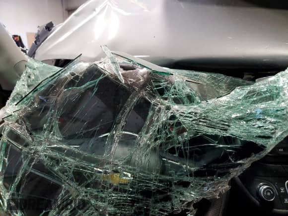 2023 Chevrolet Malibu LS z VIN 1G1ZC5ST3PF218162, wystawiony jako Copart lot #71083725 z przebiegiem Nie podano mil oraz Szkoda całkowita • Salvage title. Historia ofert i sprzedaży dostępna na DreamBid. Obrazek 9.