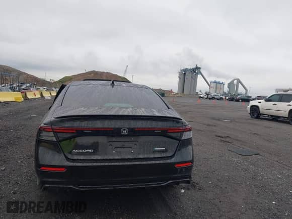 2024 Honda Accord Sport-L with VIN 1HGCY2F78RA077942, listed as a IAAI auction lot 42994008 with 18,889 mi miles and . Bid and sale history available at DreamBid. Image 16.