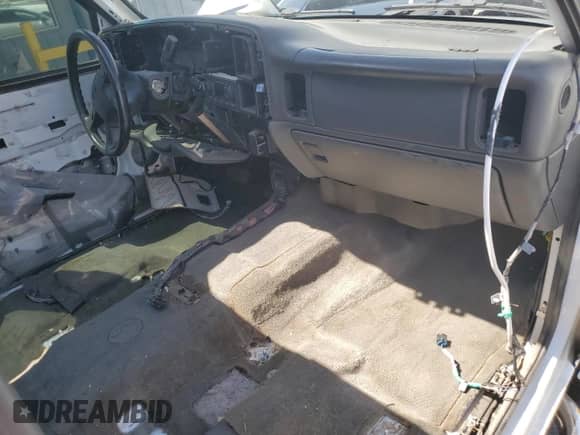 2006 GMC Sierra 1500 SLE1 с VIN 2GTEK13T061103203, выставлен на аукционе Copart как лот 69231735 с пробегом Не указан миль и Списание • Salvage title. История ставок и продаж доступна на DreamBid. Изображение 8.
