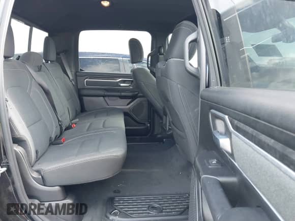 2021 Ram 1500 Lone Star z VIN 1C6RREFT9MN661683, wystawiony jako IAAI lot #42615088 z przebiegiem 46 892 mil mil oraz . Historia ofert i sprzedaży dostępna na DreamBid. Obrazek 8.