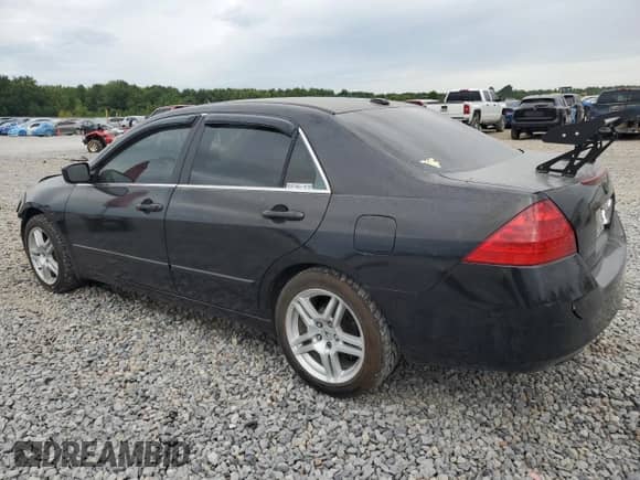 2006 Honda Accord EX-L z VIN 1HGCM56886A039998, wystawiony jako Copart lot #70776515 z przebiegiem 228 638 mil mil oraz Szkoda całkowita • Salvage title. Historia ofert i sprzedaży dostępna na DreamBid. Obrazek 2.