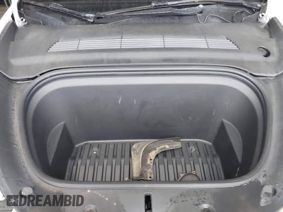 2021 Tesla Model Y Performance with VIN 5YJYGDEF7MF268781, listed as a IAAI auction lot 43312245 with 110,614 mi miles and . Bid and sale history available at DreamBid. Image 10.