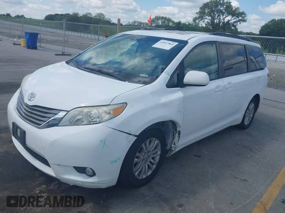 2011 Toyota Sienna XLE AAS with VIN 5TDYK3DC5BS160068, listed as a IAAI auction lot 43037864 with 152,020 mi miles and . Bid and sale history available at DreamBid. Image 2.