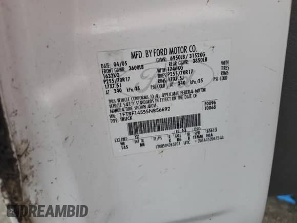 2005 Ford F-150 XL с VIN 1FTRF14555NB56692, выставлен на аукционе Copart как лот 72361864 с пробегом 216 919 миль миль и Чистый • Clean title. История ставок и продаж доступна на DreamBid. Изображение 13.