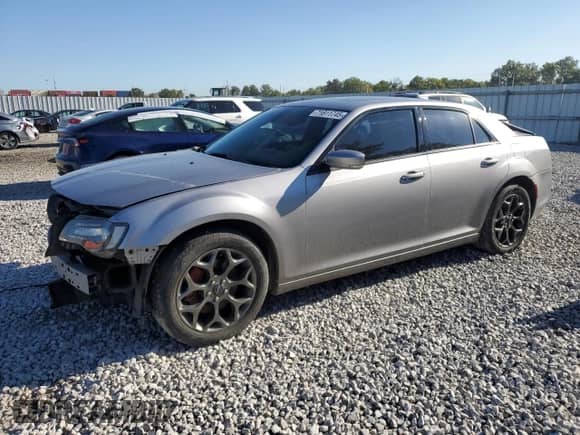 2015 Chrysler 300 S с VIN 2C3CCAGG9FH814430, выставлен на аукционе Copart как лот 71811745 с пробегом 157 422 миль миль и Списание • Salvage title. История ставок и продаж доступна на DreamBid. Изображение 1.