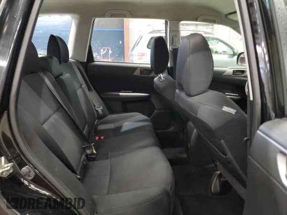 2013 Subaru Forester X z VIN JF2SHABC7DH444063, wystawiony jako Copart lot #86663325 z przebiegiem 168 176 mil mil oraz Czysty tytuł • Clean title. Historia ofert i sprzedaży dostępna na DreamBid. Obrazek 11.