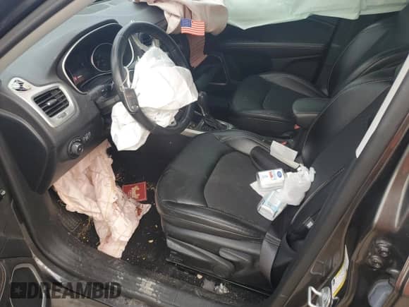 2018 Jeep Compass Latitude с VIN 3C4NJCBB0JT468267, выставлен на аукционе Copart как лот 71703015 с пробегом Не указан миль и Списание • Salvage title. История ставок и продаж доступна на DreamBid. Изображение 7.