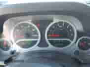 2007 Jeep Wrangler Unlimited Sahara z VIN 1J4GA591X7L101991, wystawiony jako IAAI lot #43233527 z przebiegiem 156 024 mil mil oraz . Historia ofert i sprzedaży dostępna na DreamBid. Obrazek 7.