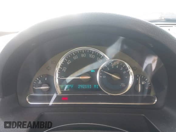 2010 Chevrolet HHR 2LT с VIN 3GNBACDV9AS593498, выставлен на аукционе IAAI как лот 42904440 с пробегом 292 181 миль миль и . История ставок и продаж доступна на DreamBid. Изображение 7.