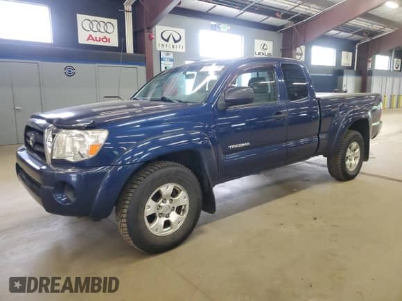 2005 Toyota Tacoma with VIN 5TEUX42N15Z104209, listed as a Copart auction lot 59079315 with 359,496 mi miles and Clean title. Bid and sale history available at DreamBid. Image 1.